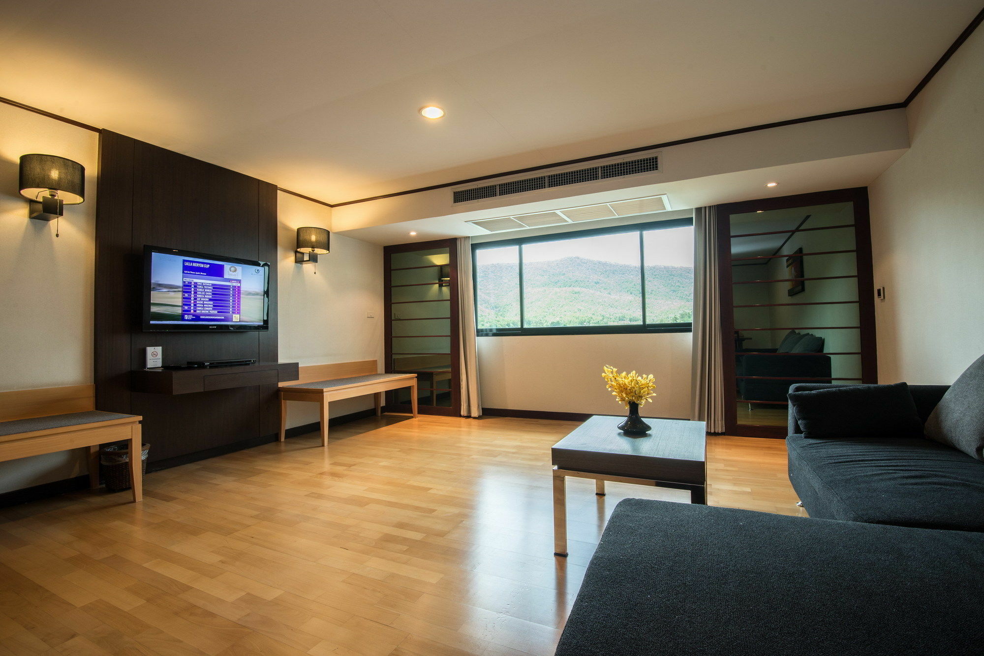 Alpine Golf Resort Chiang Mai Ban Huai Sai Nua Exterior photo